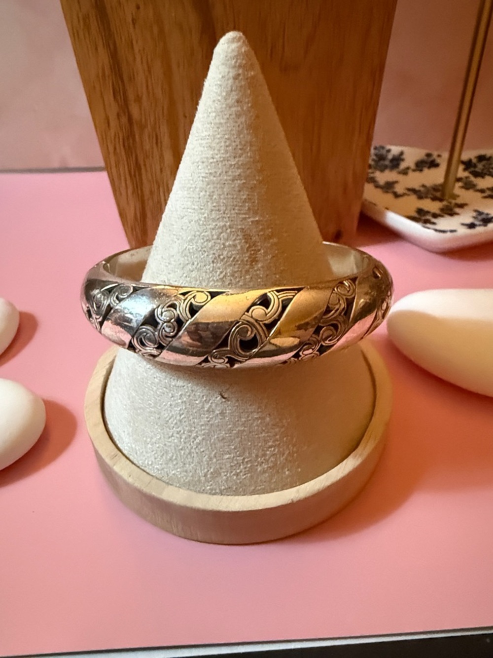 Silver-Tone Patterned Women's Bangle Bracelet